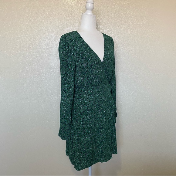 Sanctuary Stay the Night Printed Wrap Dress - Picture 8 of 16